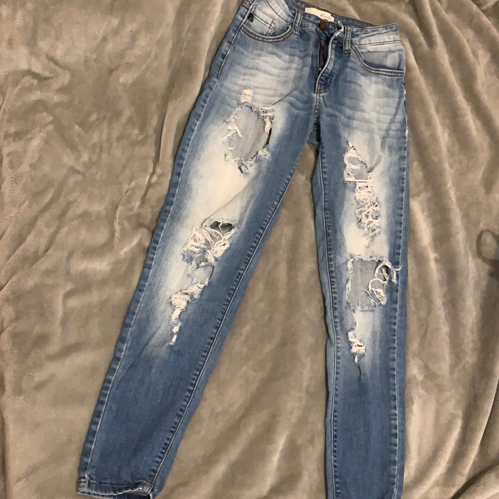 Buckle jeans